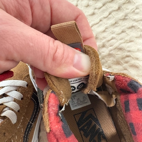 Vans - Picture 3 of 3